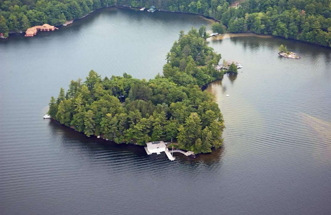 island image